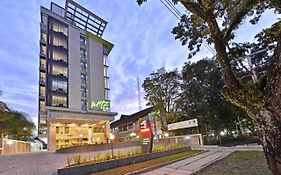 Whiz Prime Hotel Khatib Sulaiman Padang